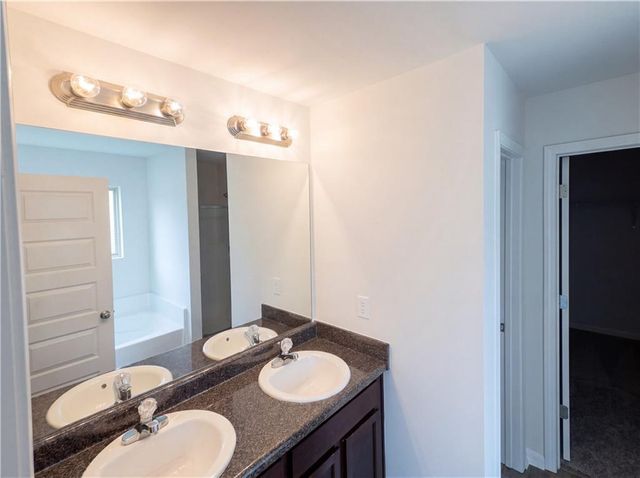 2728 Feldspar Way, Riverdale, GA 30296