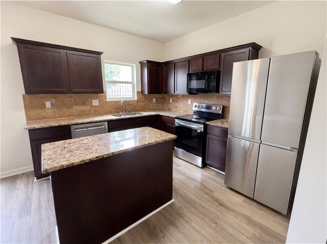 2728 Feldspar Way, Riverdale, GA 30296