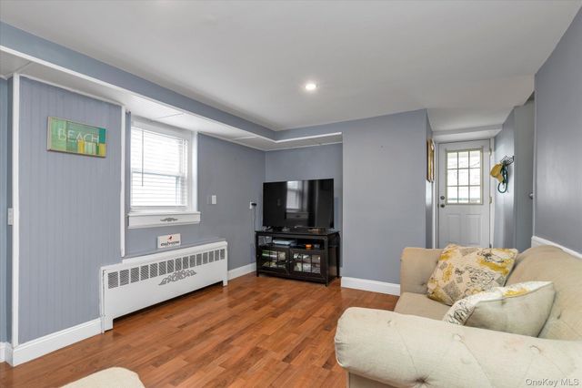 30 York Street, Malverne, NY 11565