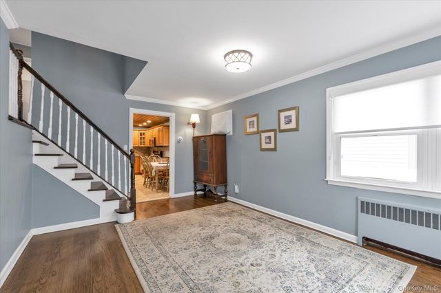 30 York Street, Malverne, NY 11565