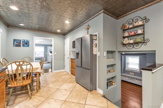 30 York Street, Malverne, NY 11565