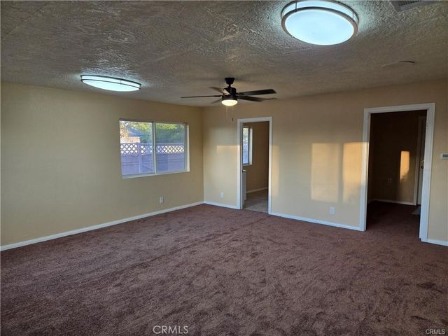 19345 Oneida Road, Apple Valley, CA 92307