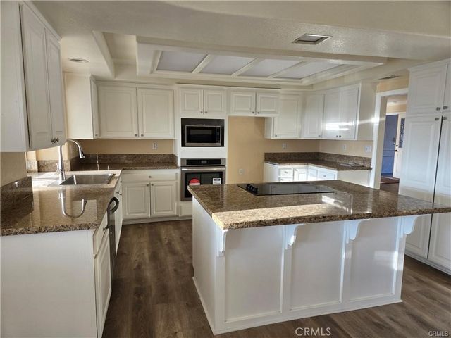 19345 Oneida Road, Apple Valley, CA 92307