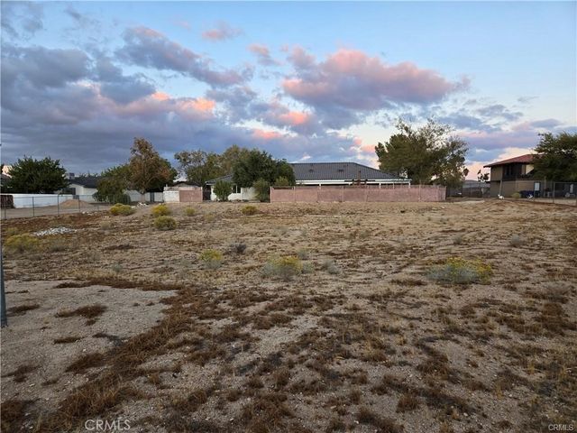 19345 Oneida Road, Apple Valley, CA 92307