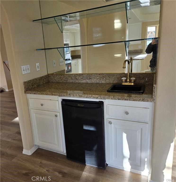 Image 6 of property listing at 19345 Oneida Road, Apple Valley, CA 92307