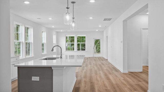 458 Cadbury Loop, Summerville, SC 29486