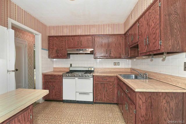 34 Shaw Drive, Merrick, NY 11566