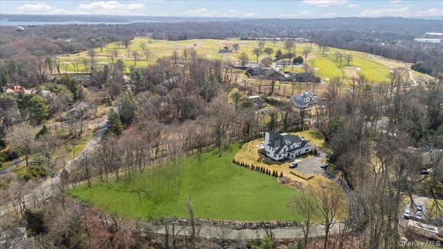 36 Cow Neck Road, Sands Point, NY 11050