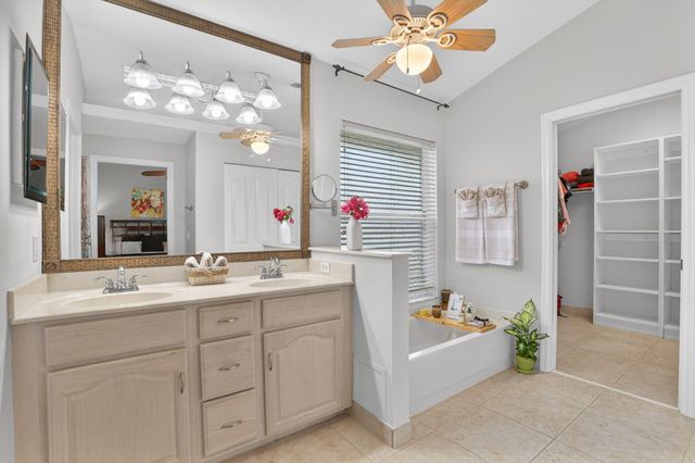 9275 SE Mercury Street, Hobe Sound, FL 33455