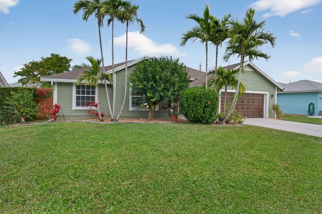 9275 SE Mercury Street, Hobe Sound, FL 33455