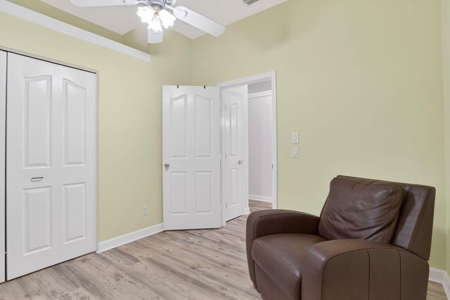 9275 SE Mercury Street, Hobe Sound, FL 33455