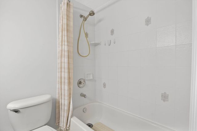 9275 SE Mercury Street, Hobe Sound, FL 33455