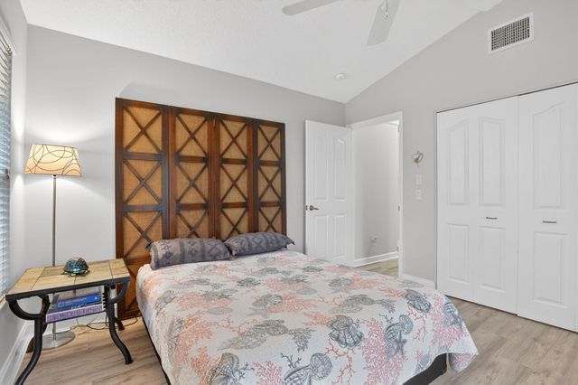 9275 SE Mercury Street, Hobe Sound, FL 33455