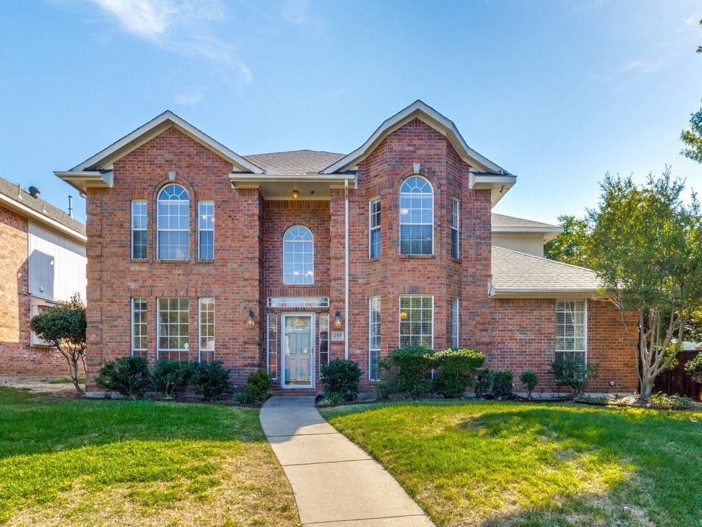2514 Fallview Lane, Carrollton, TX 75007 — exterior