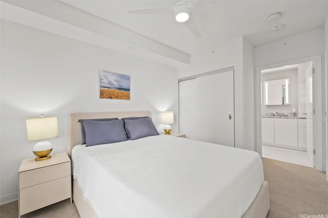 987 Queen Street 2514, Honolulu, HI 96814