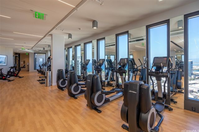 987 Queen Street 2514, Honolulu, HI 96814