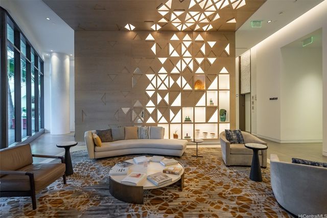 987 Queen Street 2514, Honolulu, HI 96814