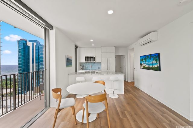 987 Queen Street 2514, Honolulu, HI 96814