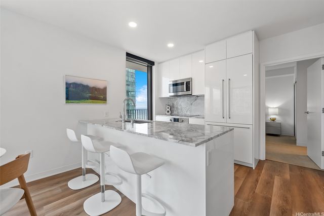 987 Queen Street 2514, Honolulu, HI 96814