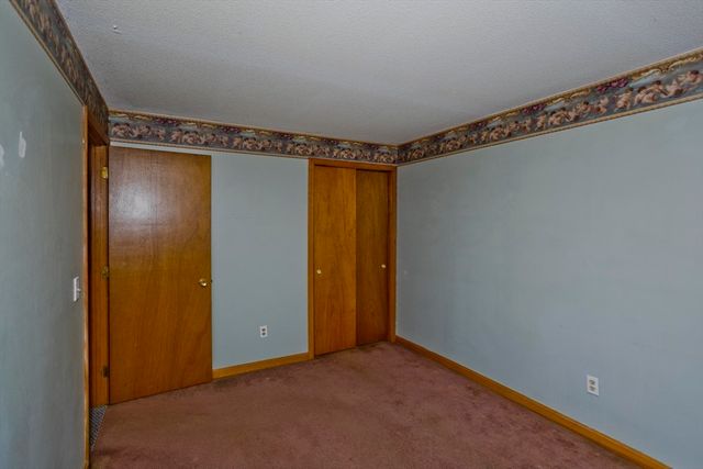 1430 Russell Rd 19, Westfield, MA 01085