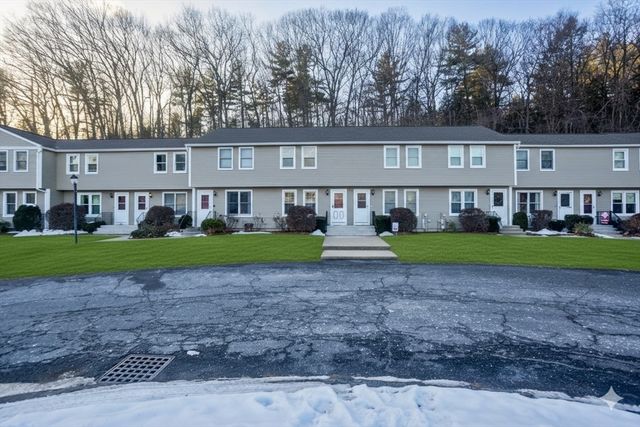 1430 Russell Rd 19, Westfield, MA 01085