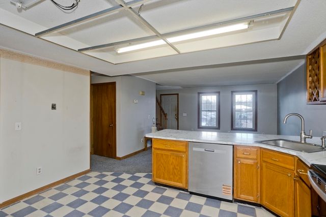 1430 Russell Rd 19, Westfield, MA 01085