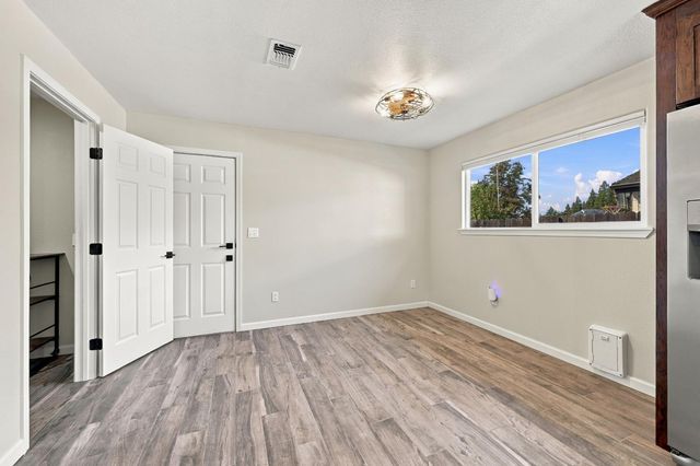 8300 Conover Dr, Citrus Heights, CA 95610