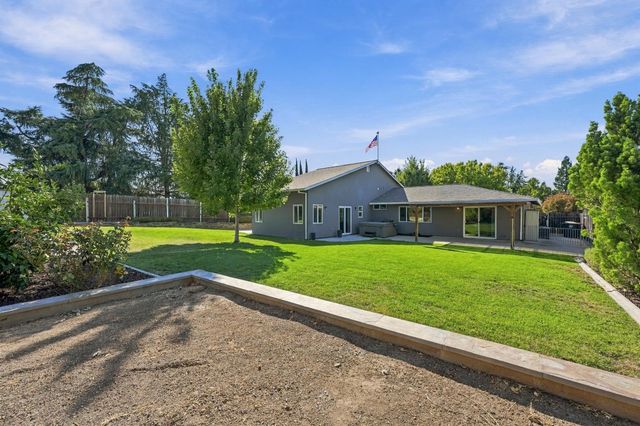 8300 Conover Dr, Citrus Heights, CA 95610