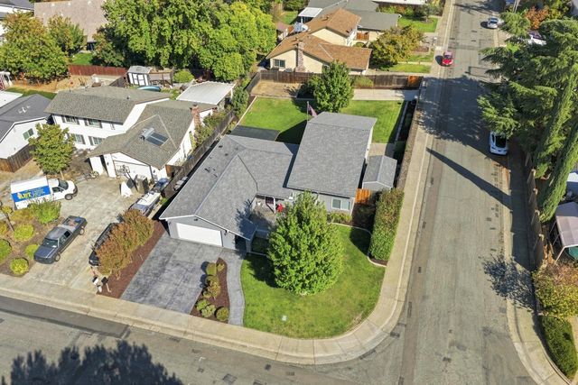 8300 Conover Dr, Citrus Heights, CA 95610