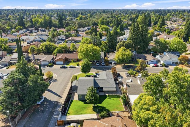 8300 Conover Dr, Citrus Heights, CA 95610