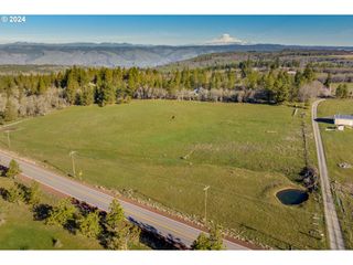 Sevenmile Hill Rd, Mosier, OR 97040