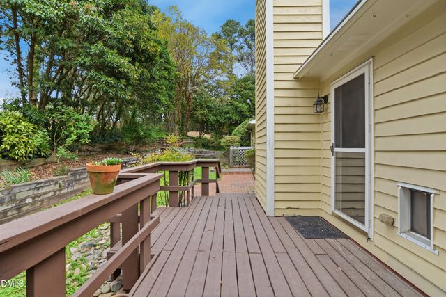 5609 Groomsbridge Court, Raleigh, NC 27612