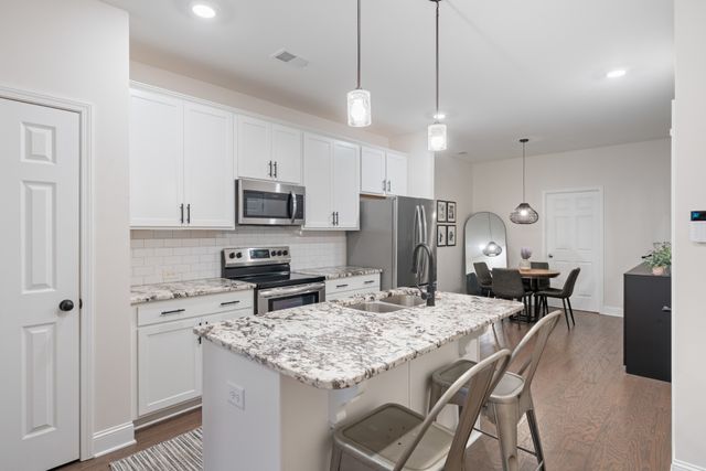 202 Grandstand Blvd, Gallatin, TN 37066