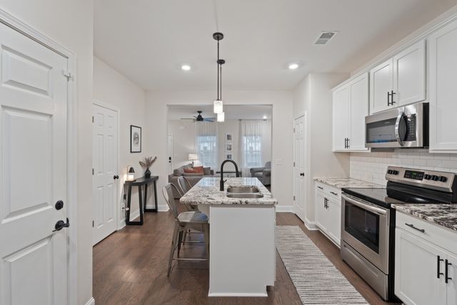 202 Grandstand Blvd, Gallatin, TN 37066