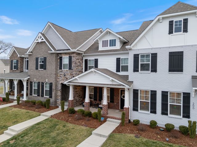 202 Grandstand Blvd, Gallatin, TN 37066