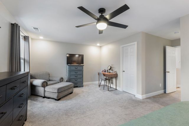 202 Grandstand Blvd, Gallatin, TN 37066