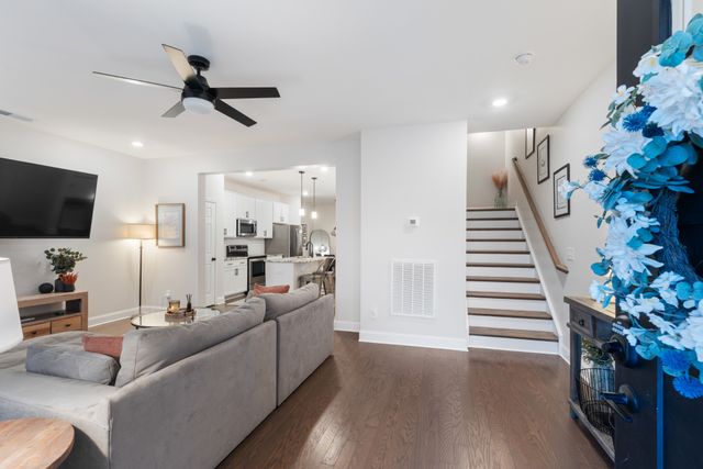 202 Grandstand Blvd, Gallatin, TN 37066