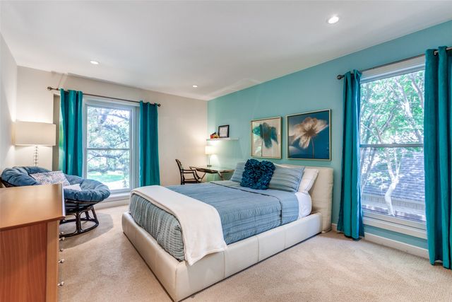 237 Woodcrest Drive, Richardson, TX 75080