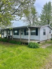3617 Waugh Road, Frankfort, OH 45628