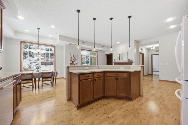 1256 County Road D E 104, Maplewood, MN 55109