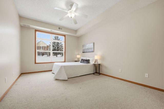 1256 County Road D E 104, Maplewood, MN 55109