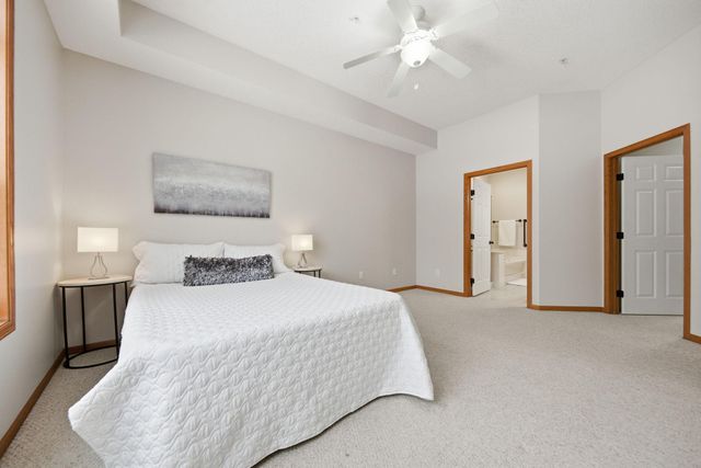 1256 County Road D E 104, Maplewood, MN 55109