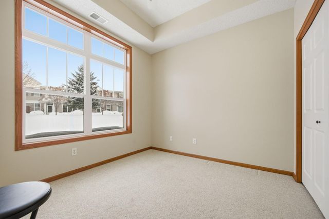 1256 County Road D E 104, Maplewood, MN 55109