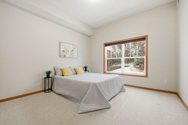 1256 County Road D E 104, Maplewood, MN 55109