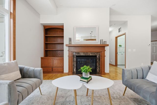 1256 County Road D E 104, Maplewood, MN 55109