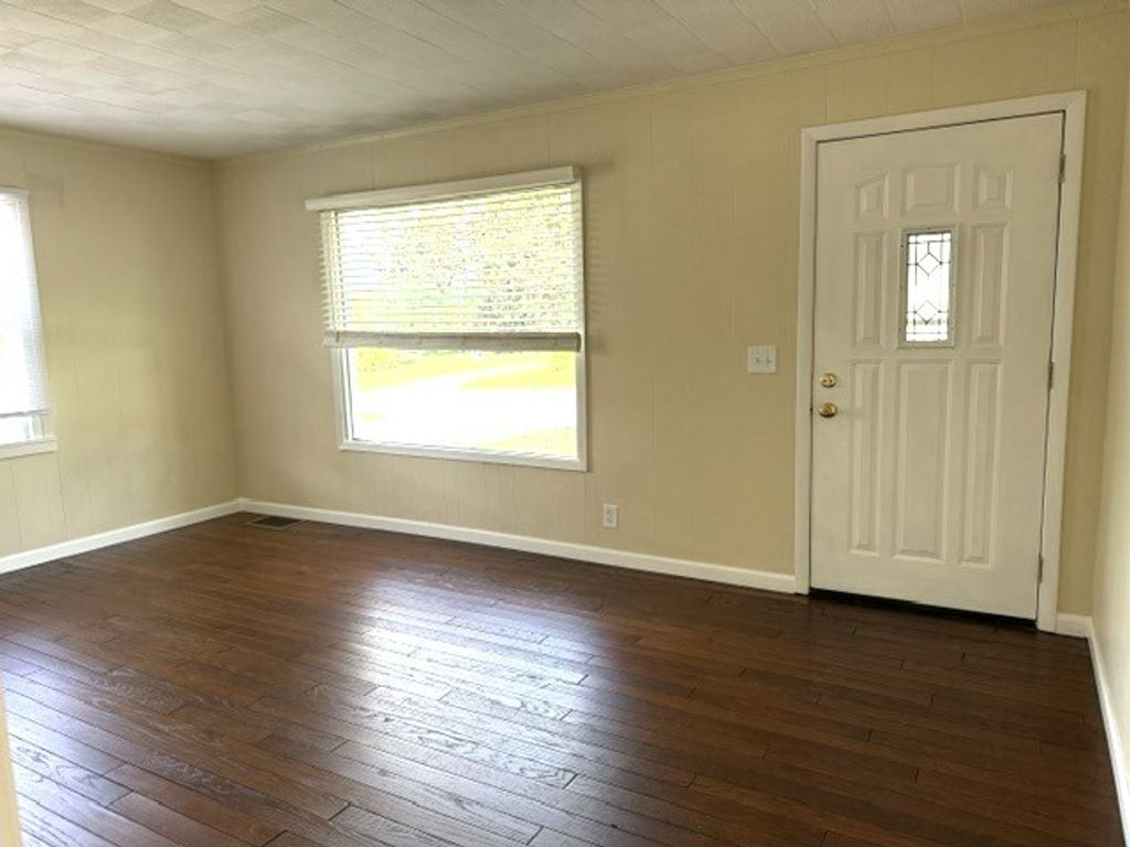 903 GRANDVIEW Avenue, Lockport, IL 60441 — photo 2