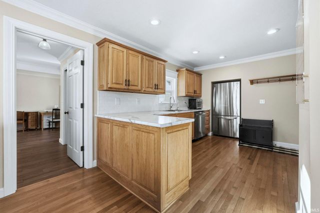 10510 Walnut Street, Leo, IN 46765