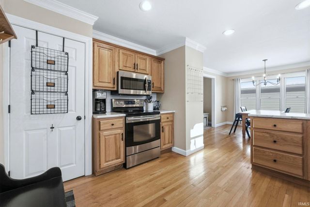 10510 Walnut Street, Leo, IN 46765