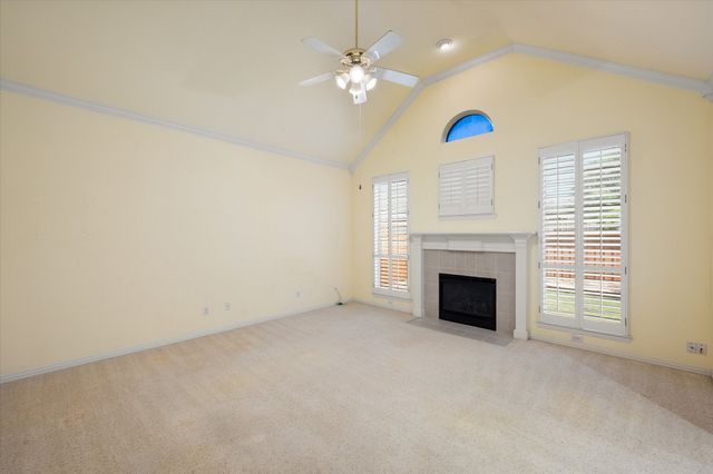 1013 Brook Arbor Drive, Mansfield, TX 76063