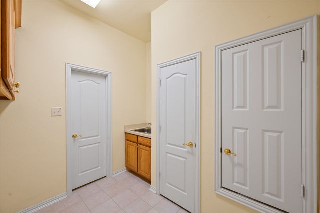 1013 Brook Arbor Drive, Mansfield, TX 76063